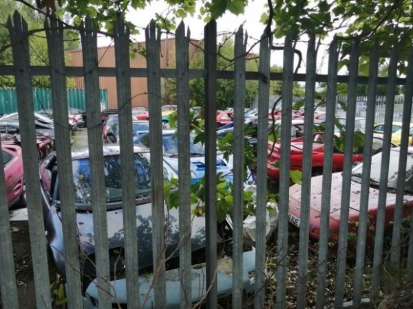 Японофилам не смотреть: кладбище среднемоторных Toyota MR2