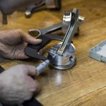 Когда возникает необходимость делать капитальный ремонт мотора: признаки и причины капремонта