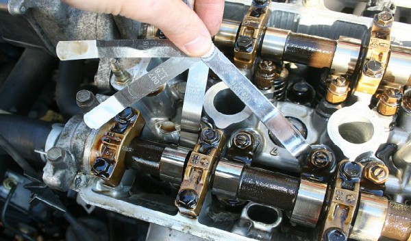 Регулировка зазоров клапанов в двигателе автомобиля: зачем и как сделать?