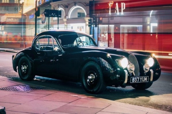 Ваша розетка, сэр: классический Jaguar XK120 превратили в электрокар