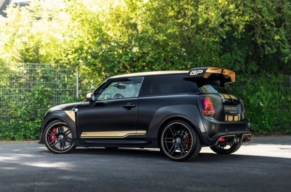 Очень мощный MINI от Manhart