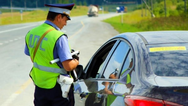 ГИБДД проведет массовую проверку автомобилей с иностранными номерами