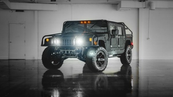 Ребята из Детройта построили динамичный Hummer H1