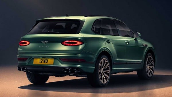Bentley представила обновленную версию кроссовера Bentayga