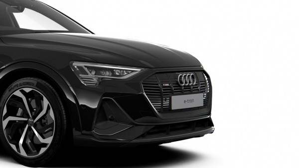 Электрокары Audi E-Tron получили две новые версии