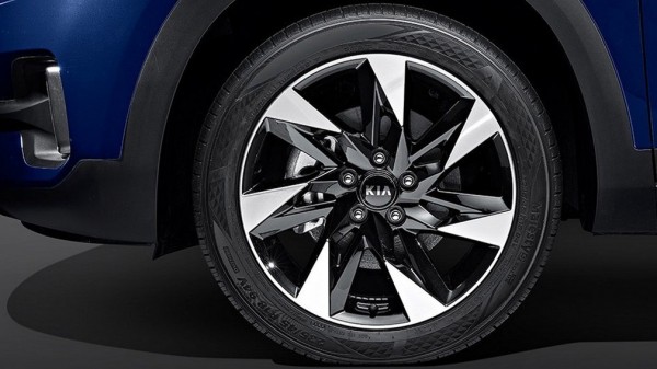 Кроссовер Kia Seltos обновился и получил топ-версию Gravity