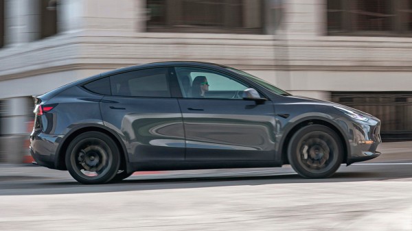 Tesla опустила стоимость Model Y на 3000 долларов