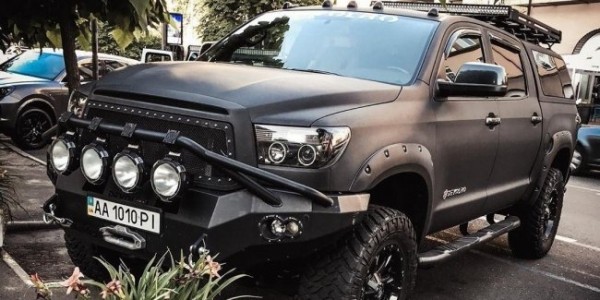 В столице появилась очень &laquo;злая&raquo; Toyota Tundra