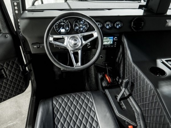 Ребята из Детройта построили динамичный Hummer H1