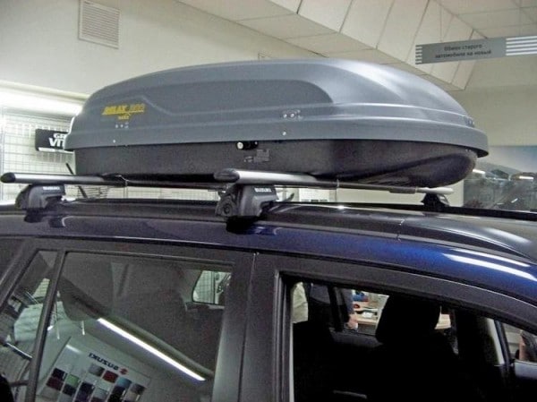 Багажник-бокс на крышу автомобиля