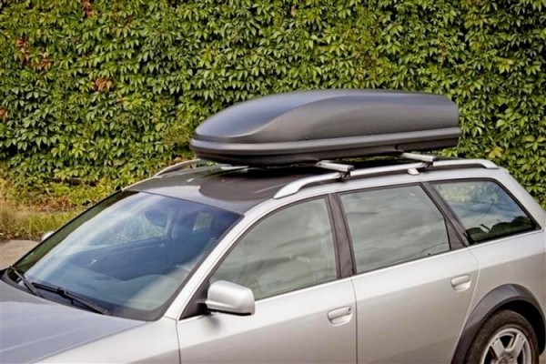Багажник-бокс на крышу автомобиля
