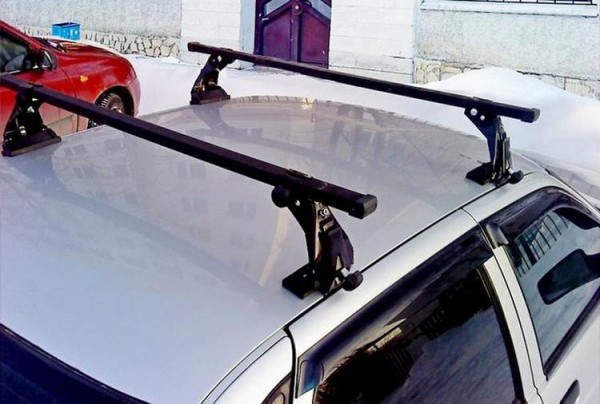 Багажник на крышу автомобиля