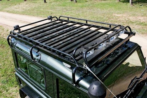Багажник на крышу автомобиля