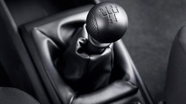 Автоэксперты рассказали о главных ошибках при использовании МКПП