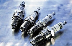 Как правильно менять свечи зажигания: на холодном или на горячем моторе