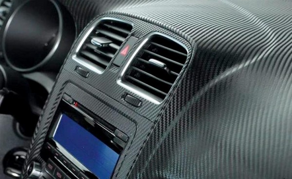 Карбоновая пленка для автомобиля &mdash; как наклеить