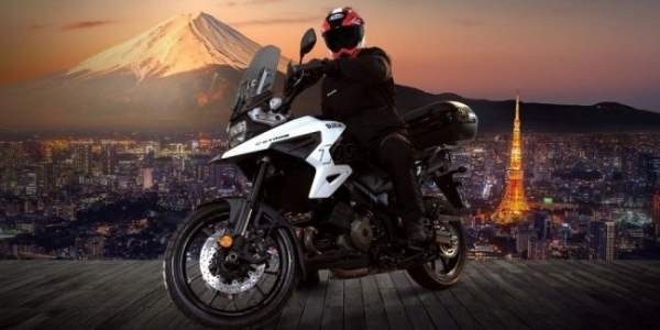 Мотоцикл Suzuki V-Strom 1050 Machi Edition. Версия для Европы