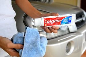 Полировка фар автомобиля зубной пастой &ndash; стоит или нет?