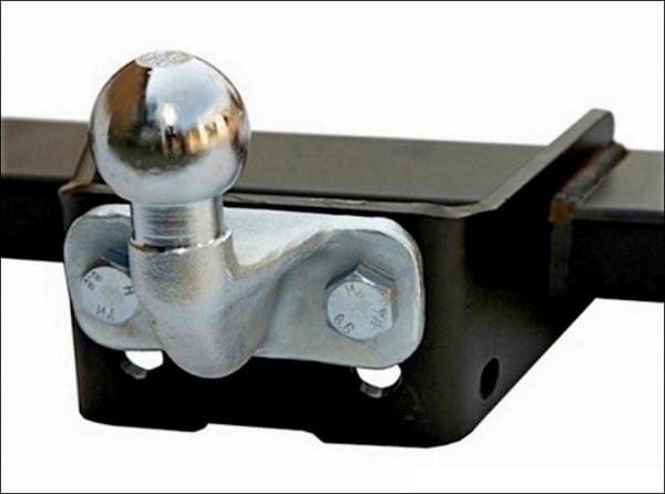 Прицепное устройство (фаркоп) для автомобиля