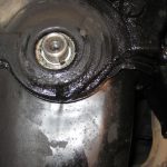 Течь масла из двигателя: как найти причину