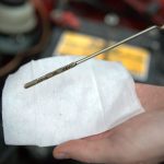 Уровень масла в двигателе повышен: почему так происходит