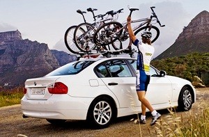 Велосипедный багажник на крыше автомобиля