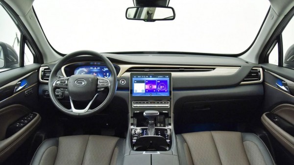 Появились данные о комплектациях нового GAC GS5 для России