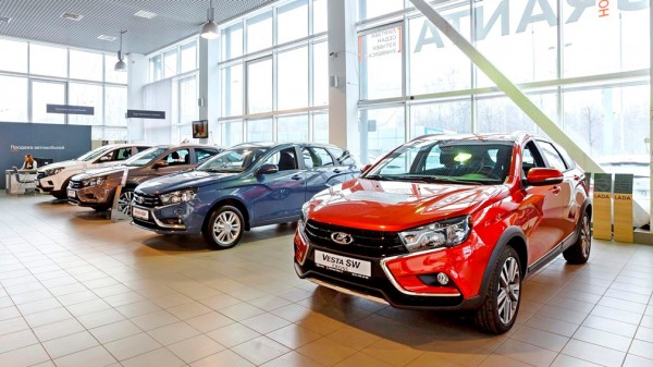 Продажи новых легковых авто и LCV в России в июле выросли на 7%