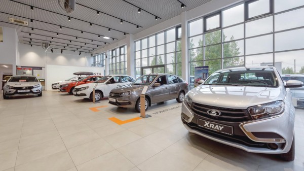 Продажи легковых автомобилей в РФ выросли в июле на 6,8%