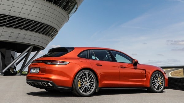 Porsche представил обновленный Panamera
