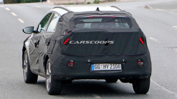 Новый городской кроссовер Hyundai на базе i20 впервые вышел на тесты