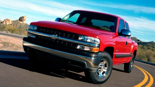 GM запустил выпуск двигателей для 30-летних внедорожников