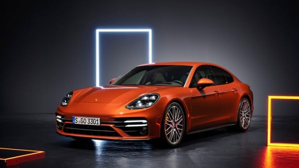 Porsche представил обновленный Panamera