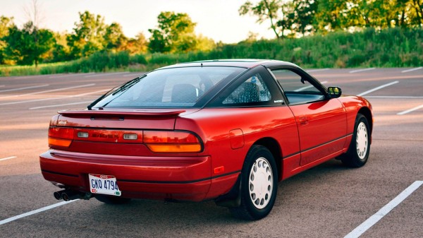 30-летний Nissan 240SX реализовали дороже нового Nissan 370Z