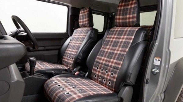 Старый и надежный Defender от Suzuki