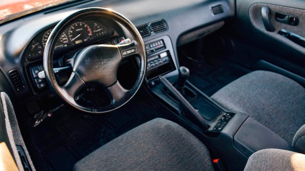 30-летний Nissan 240SX реализовали дороже нового Nissan 370Z