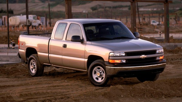 GM запустил выпуск двигателей для 30-летних внедорожников