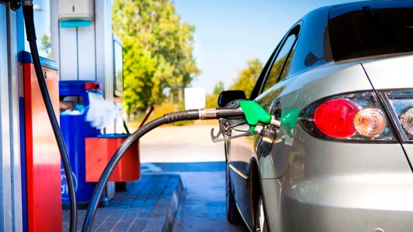 Рассказали, сколько горючего можно сэкономить, если ездить по правилам