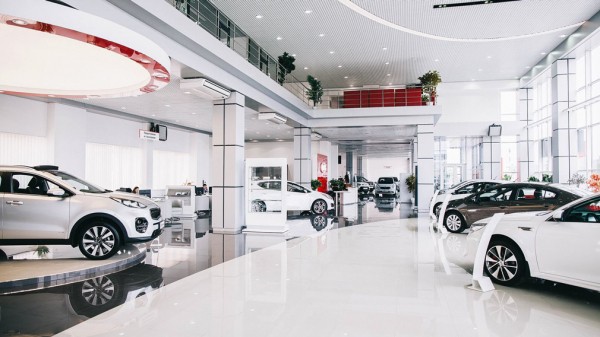 Средняя цена на автомобили в России выросла на 138 тыс. рублей