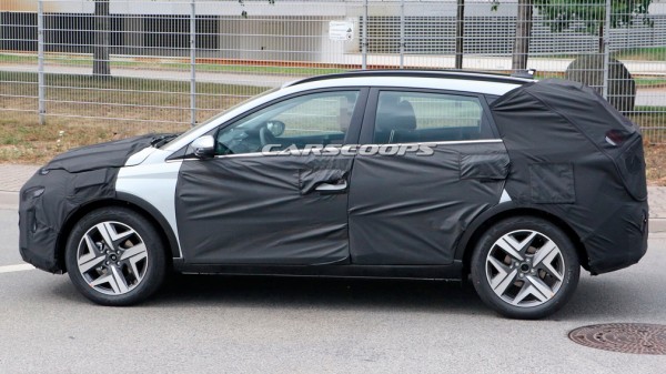 Новый городской кроссовер Hyundai на базе i20 впервые вышел на тесты