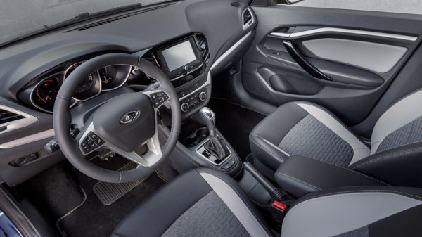 Первые изображения новой Lada Vesta Facelift опубликованы в Сети