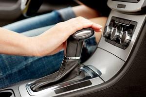 Для начинающих водителей: вождение автомобиля с автоматической коробкой передач