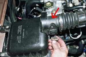 Двигатель автомобиля глохнет в движении: диагностика и способы решения проблемы