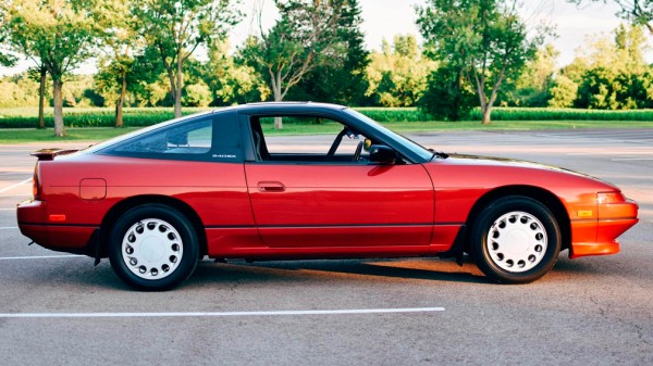 30-летний Nissan 240SX реализовали дороже нового Nissan 370Z