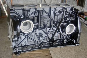 Как самому покрасить двигатель автомобиля