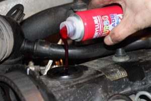 Кондиционеры и ревитализанты металла для двигателя: стоит ли их использовать и чего ожидать