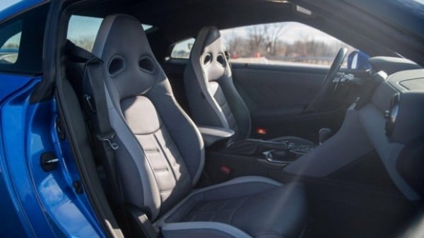 Nissan GT-R получит электронный довесок