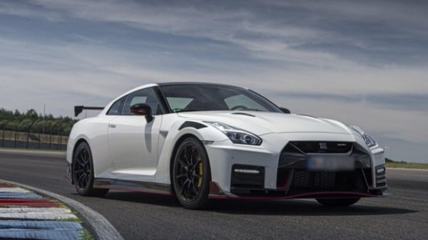 Nissan GT-R получит электронный довесок