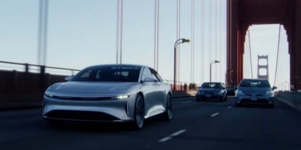 Новый электрокар расправился с самой быстрой Tesla Model S