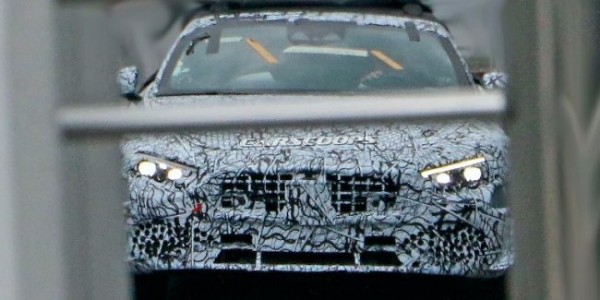 Новый Mercedes SL. Куда исчезла крыша?